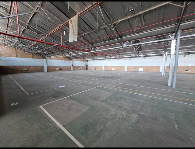 2,479M² WAREHOUSE TO LET IN BENROSE